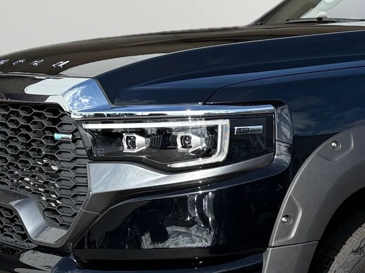 Foton 4