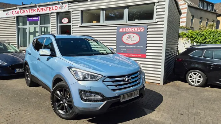 Hyundai SANTA FE