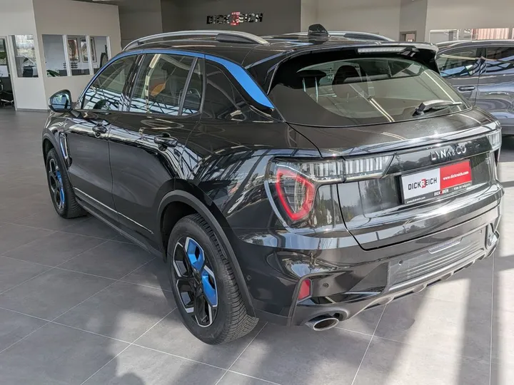 Lynk&Co 01