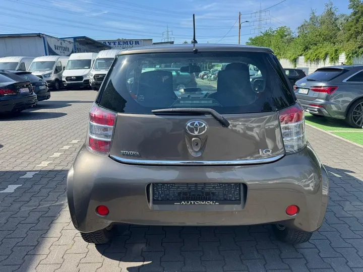 Toyota IQ