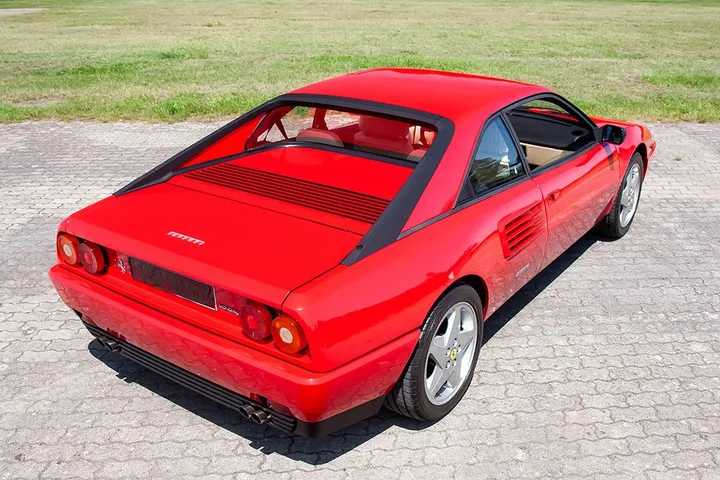 Ferrari Mondial