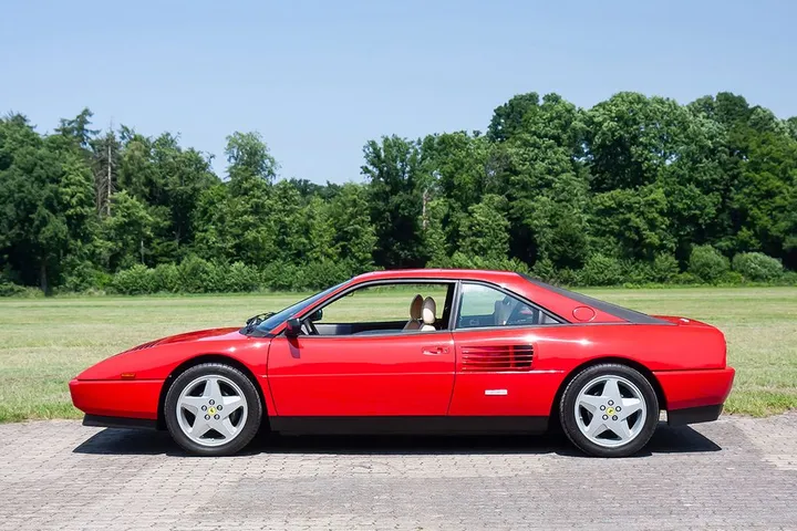 Ferrari Mondial