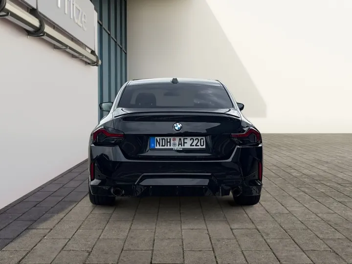BMW 220