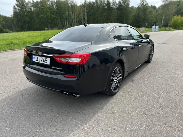 Maserati Quattroporte