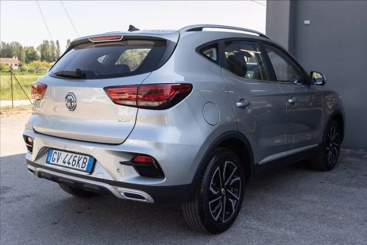 MG ZS