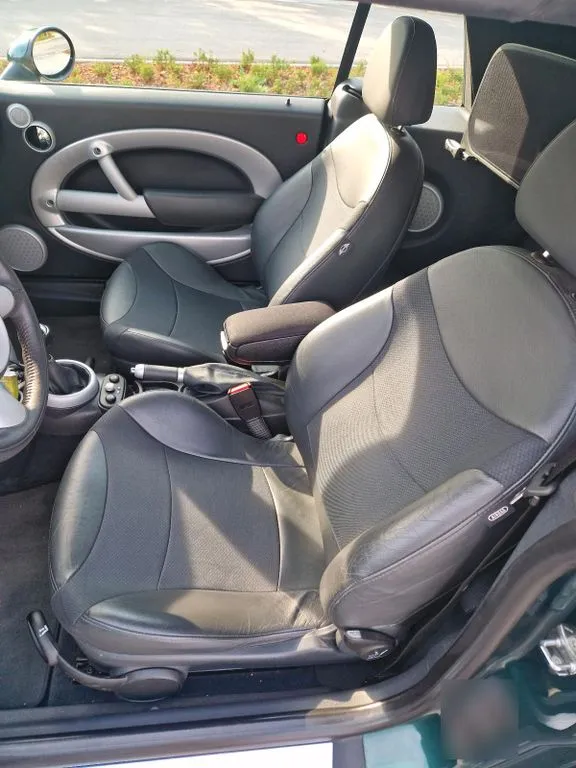 MINI Cooper Cabrio