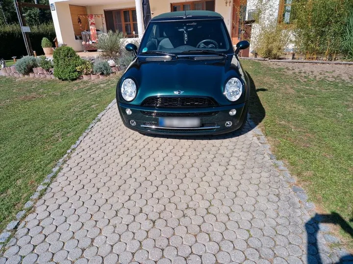 MINI Cooper Cabrio
