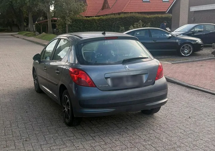 Peugeot 207