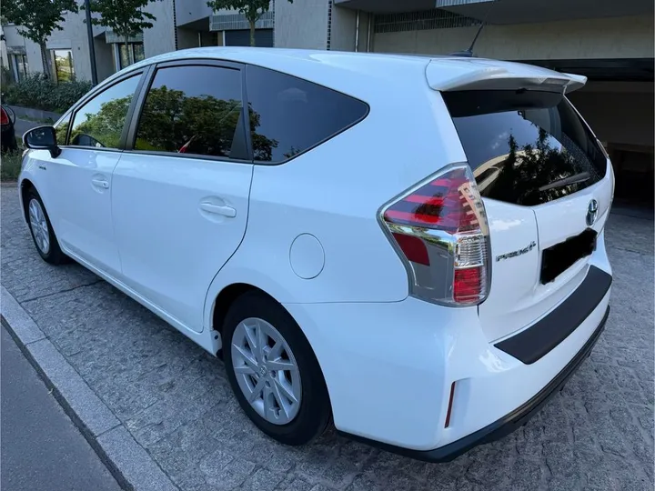 Toyota Prius+