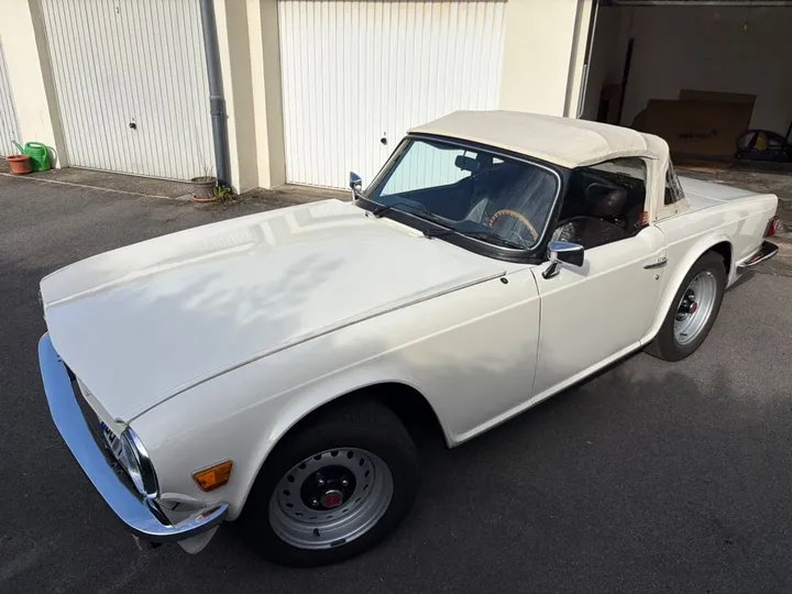 Triumph TR6
