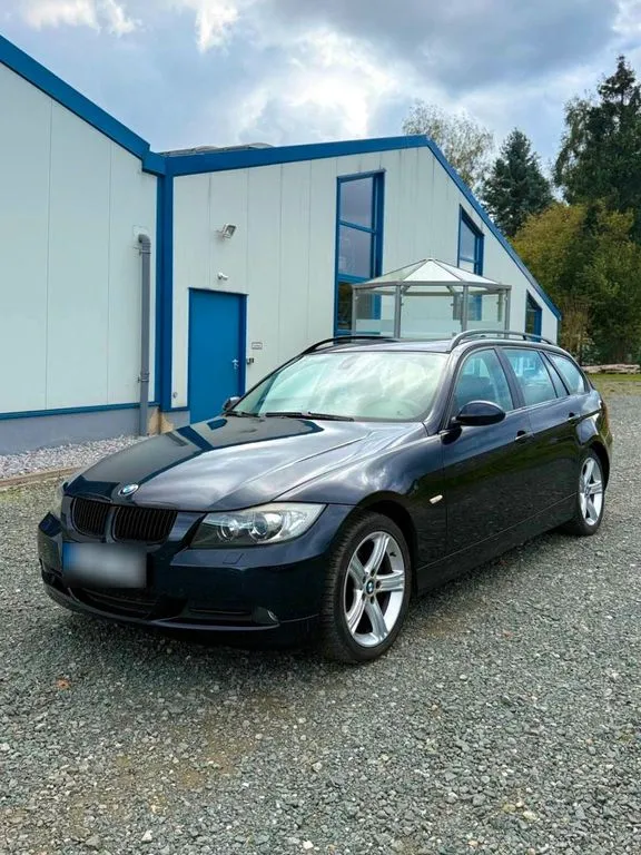 BMW 320