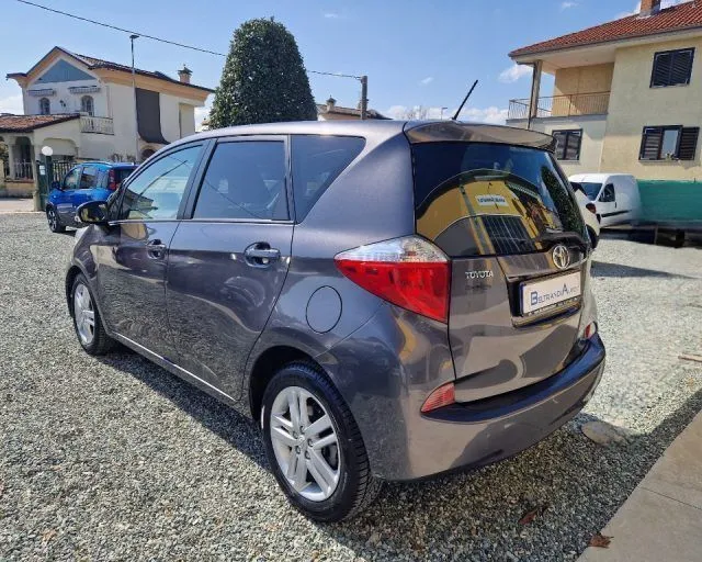 Toyota Verso-S