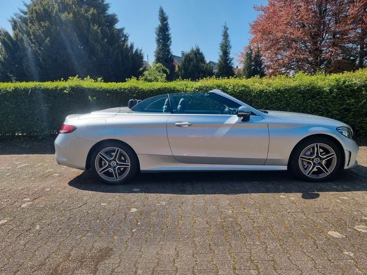 Mercedes-Benz C 400