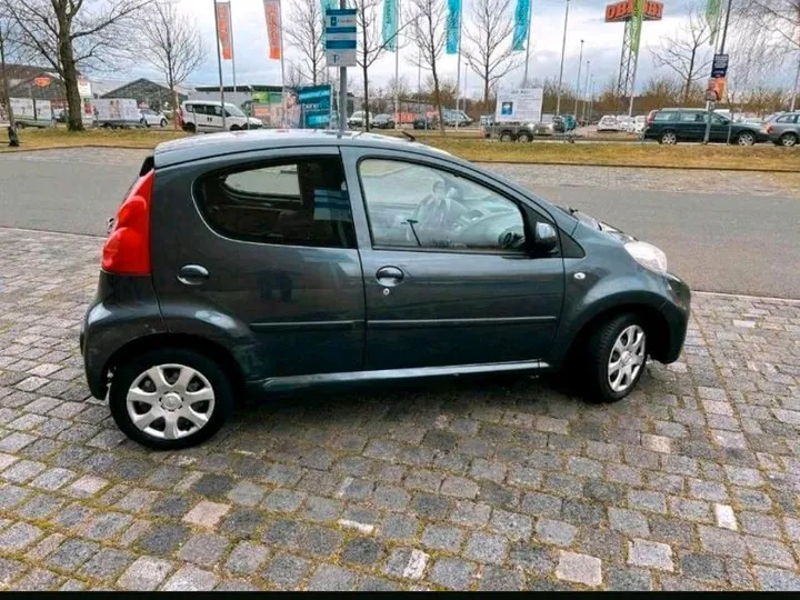 Peugeot 107