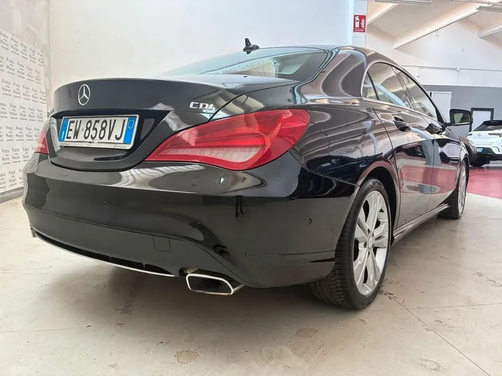 Mercedes-Benz CLA 200