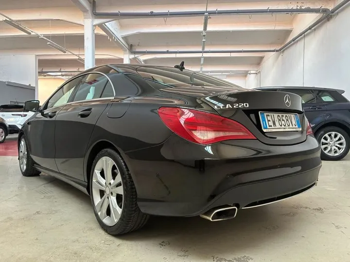 Mercedes-Benz CLA 200
