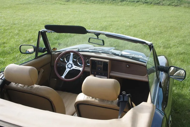 Fiat 124 Spider