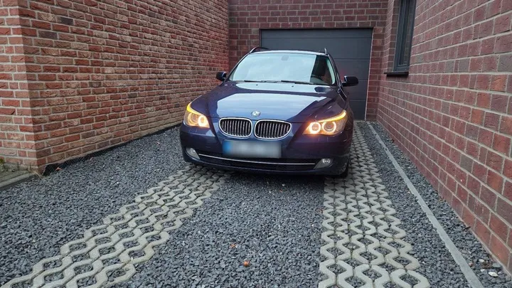 BMW 530