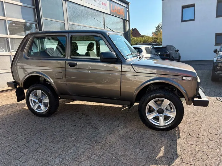 Lada Niva