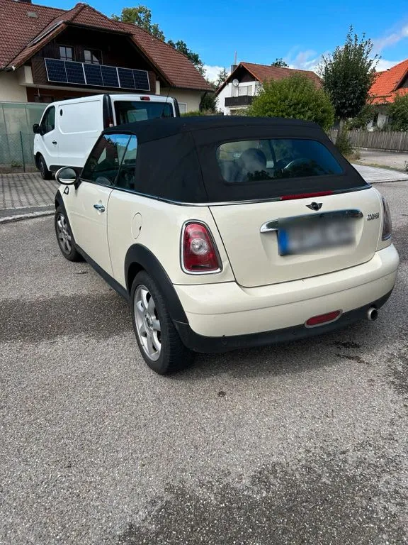 MINI Cooper Cabrio