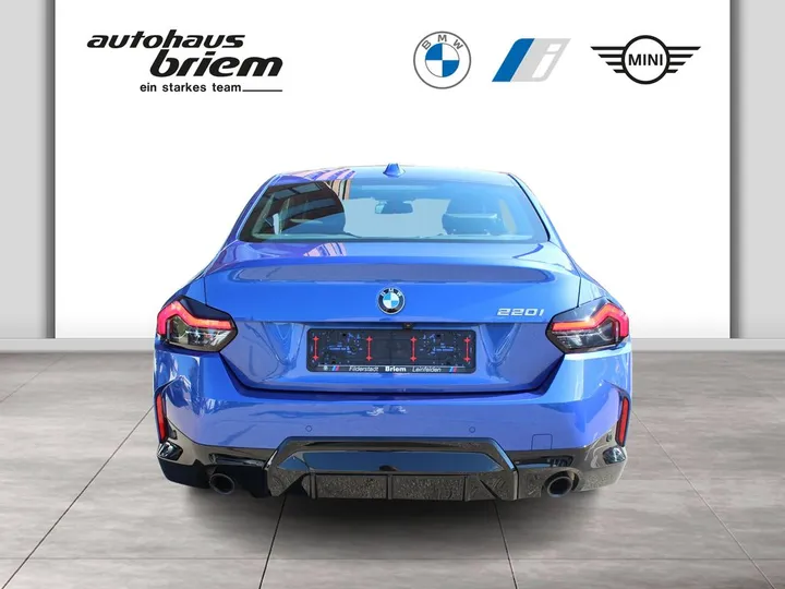 BMW 220
