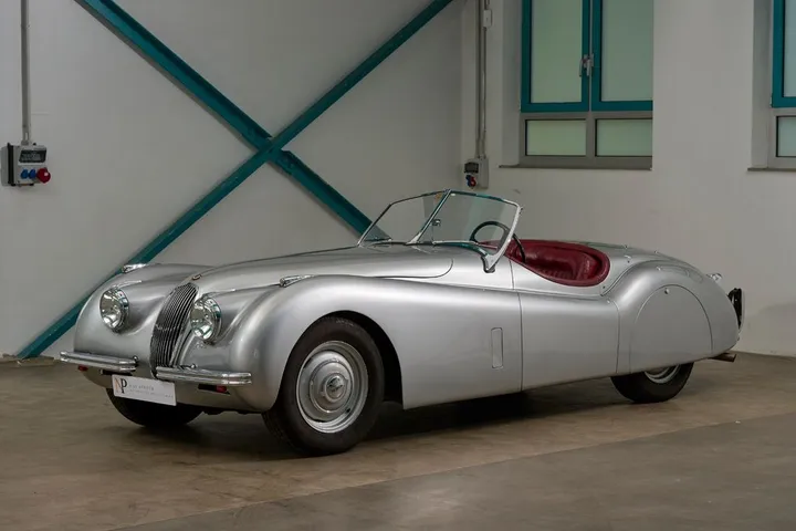 Jaguar XK