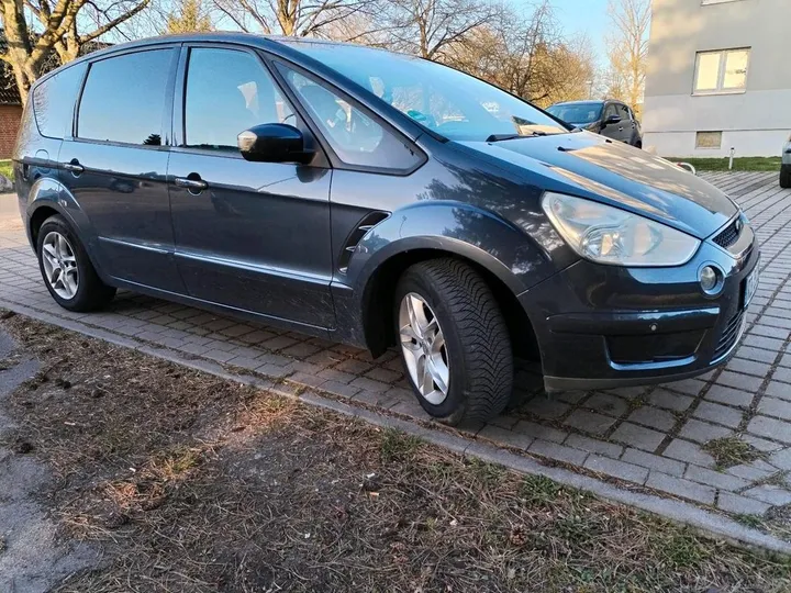 Ford S-Max