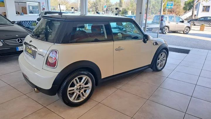 MINI Cooper D