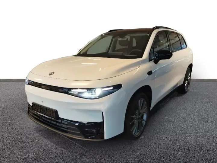 Leapmotor C10