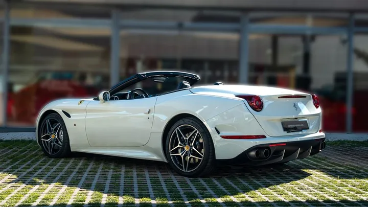 Ferrari California