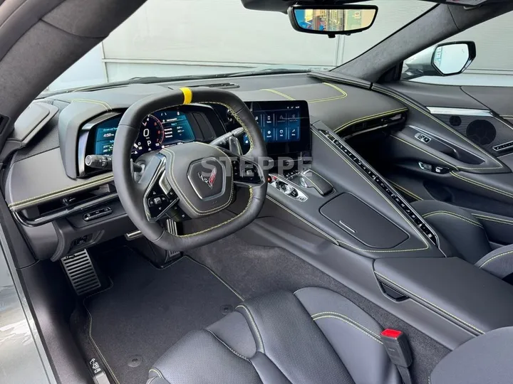 Corvette C8