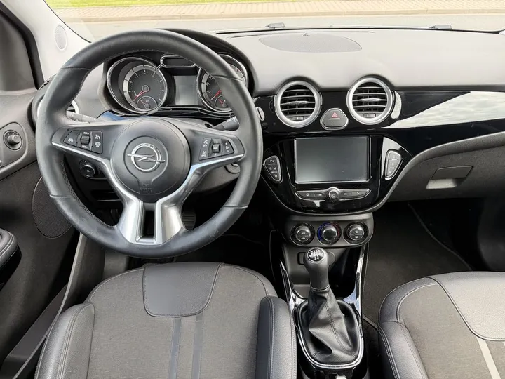 Opel Adam