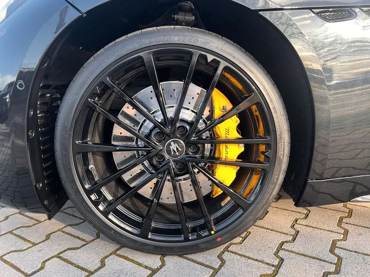 Maserati GranCabrio