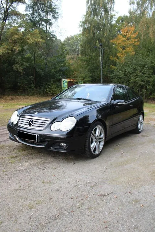 Mercedes-Benz C 230