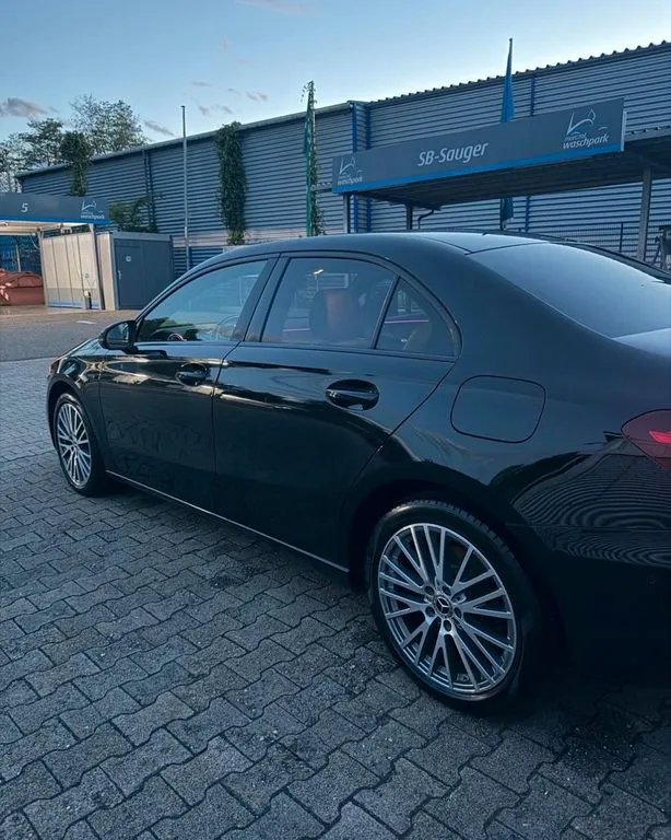 Mercedes-Benz E 250