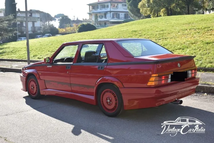 Alfa Romeo 75