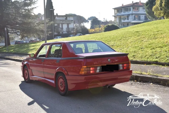 Alfa Romeo 75