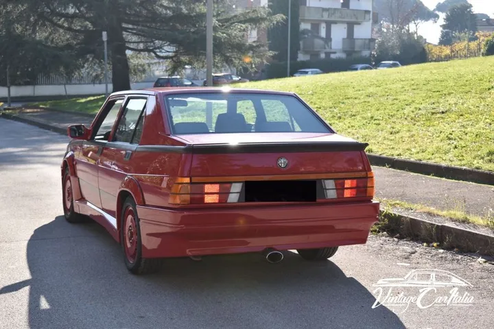 Alfa Romeo 75