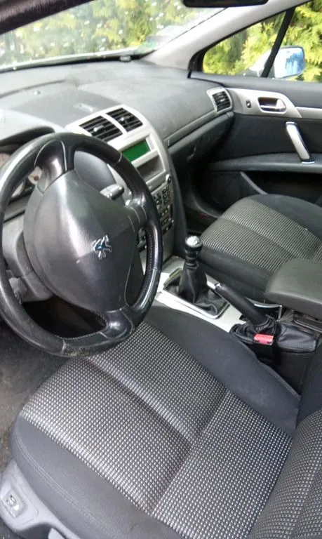 Peugeot 407
