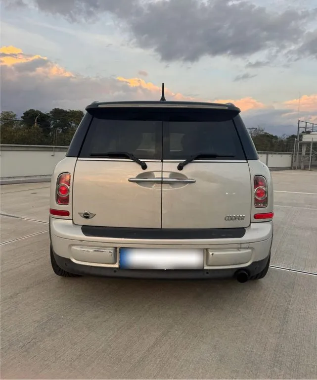 MINI Cooper Clubman