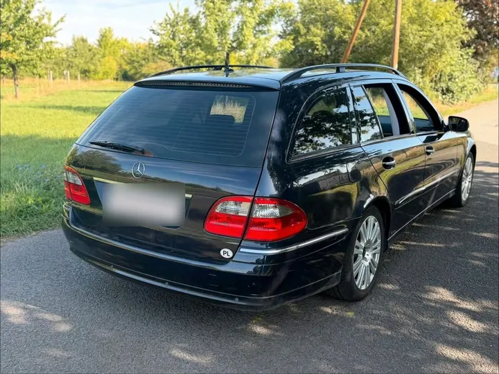 Mercedes-Benz E 220