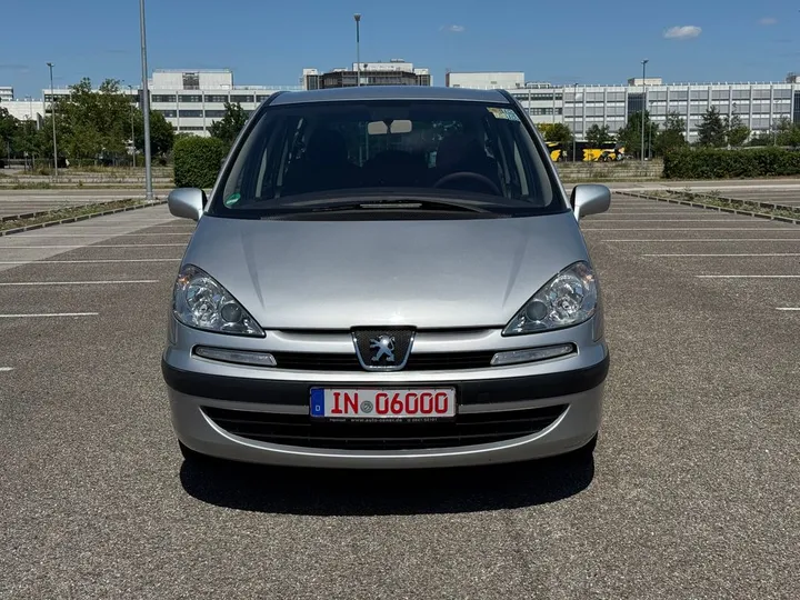 Peugeot 807