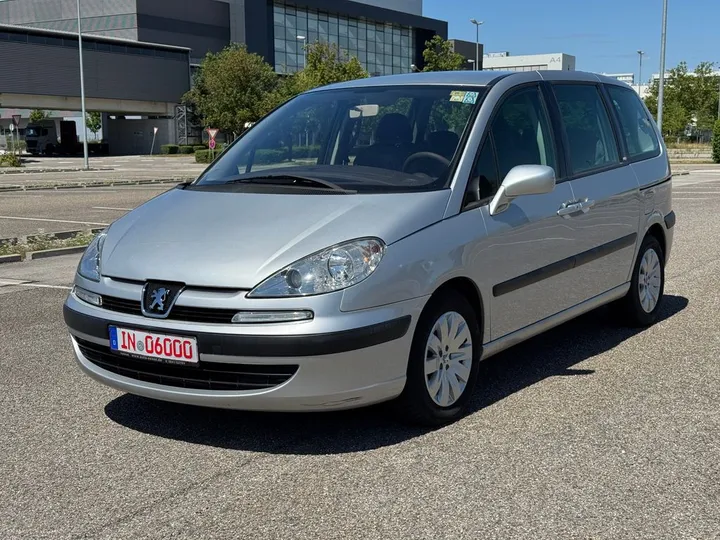 Peugeot 807