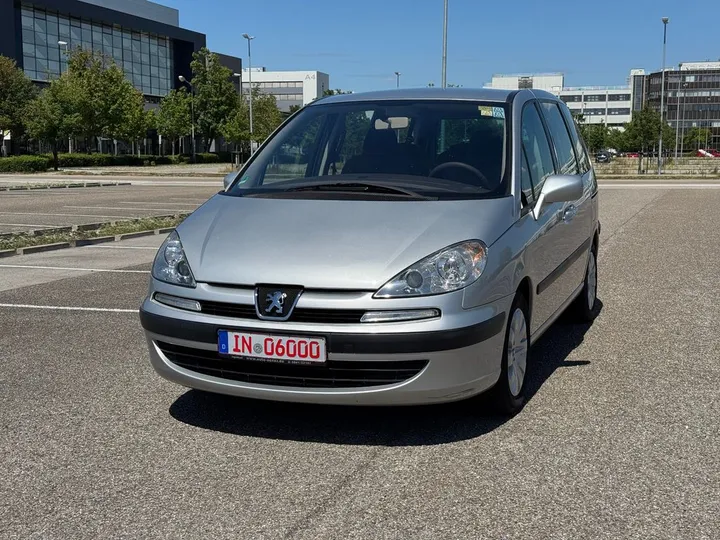 Peugeot 807