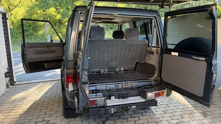Toyota Land Cruiser