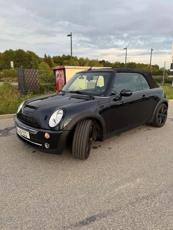 MINI Cooper Cabrio