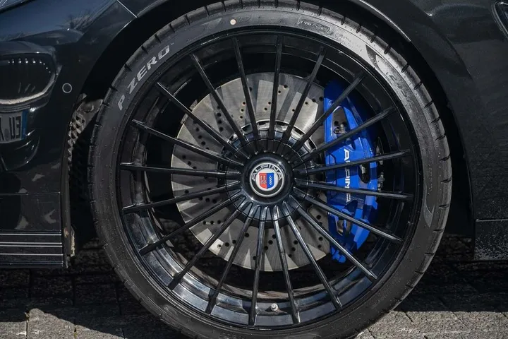 ALPINA B8