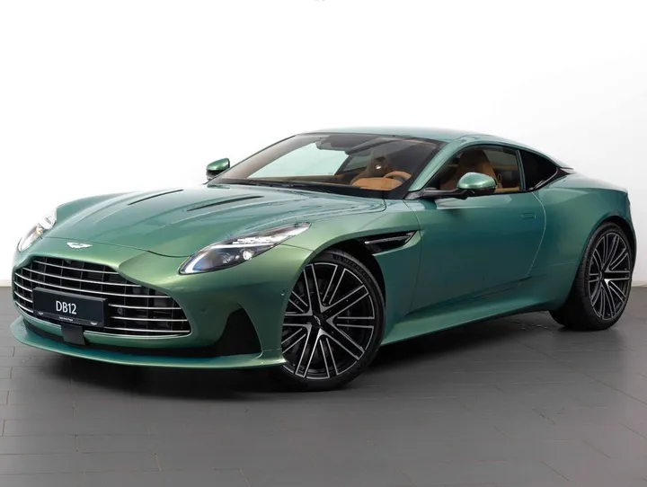 Aston Martin DB12