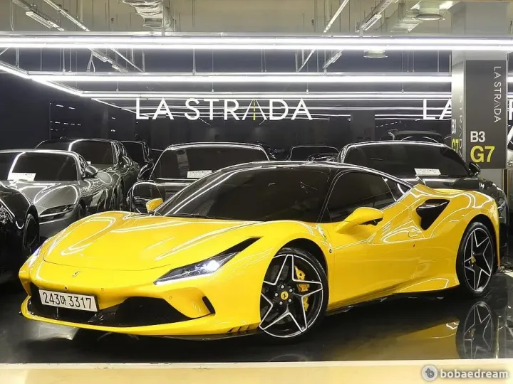 Ferrari F8