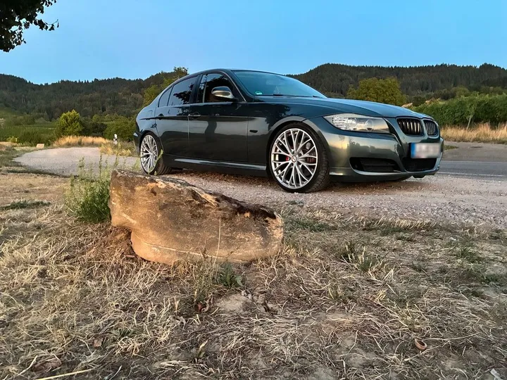 BMW 320